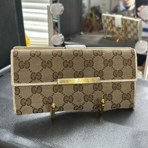 Authentic Vintage Gucci Trifold GG Canvas Wallet